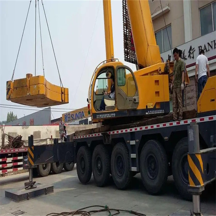 南昌湾里当地吊车出租|机器吊装|75吨|工厂搬迁服务